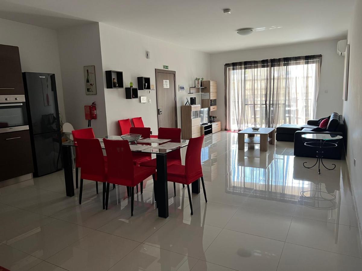 Apartament Claire'S Court Marsaxlokk Zewnętrze zdjęcie