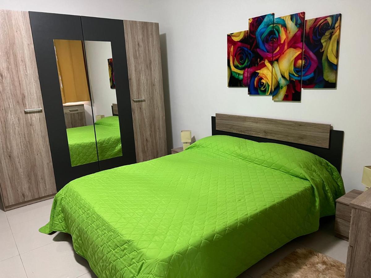 Apartament Claire'S Court Marsaxlokk Zewnętrze zdjęcie