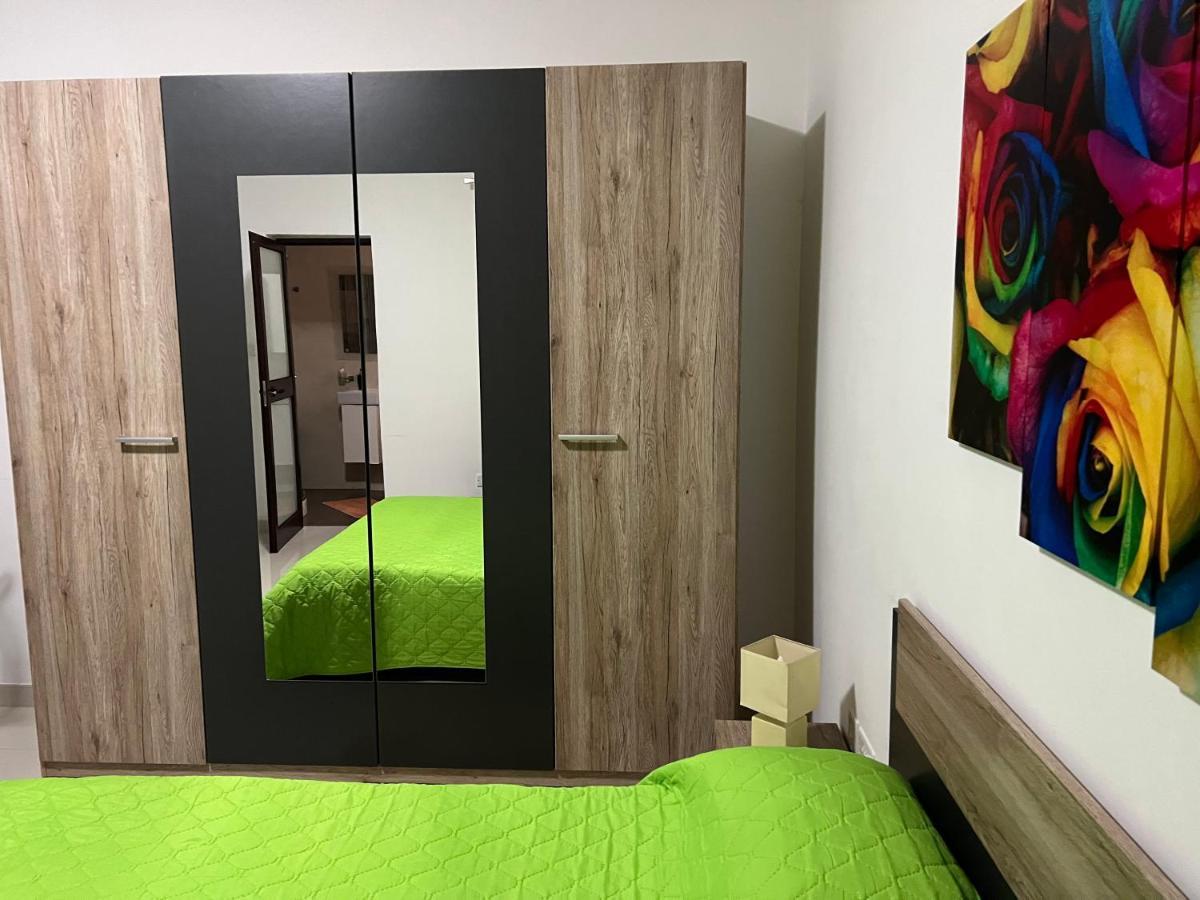 Apartament Claire'S Court Marsaxlokk Zewnętrze zdjęcie