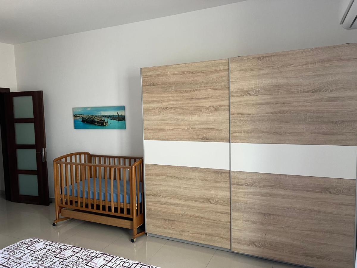 Apartament Claire'S Court Marsaxlokk Zewnętrze zdjęcie