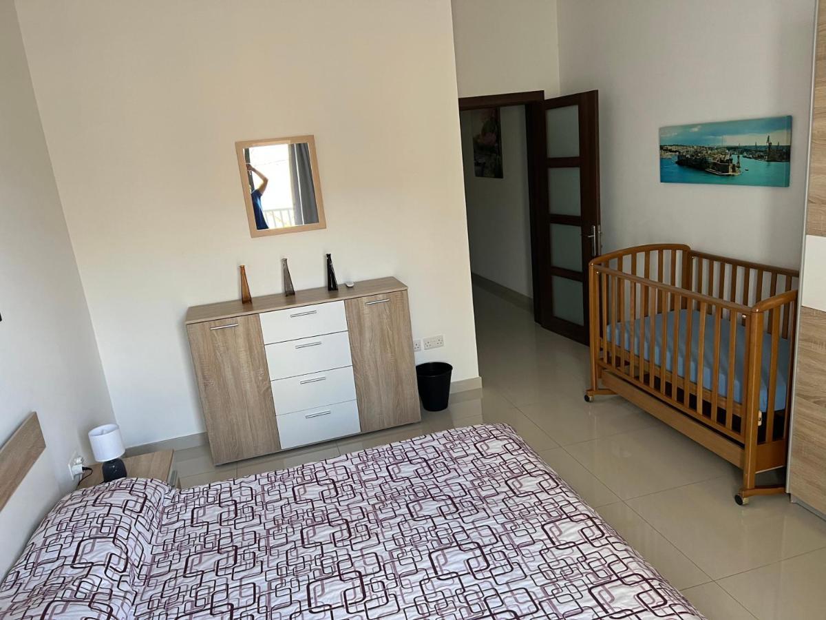 Apartament Claire'S Court Marsaxlokk Zewnętrze zdjęcie