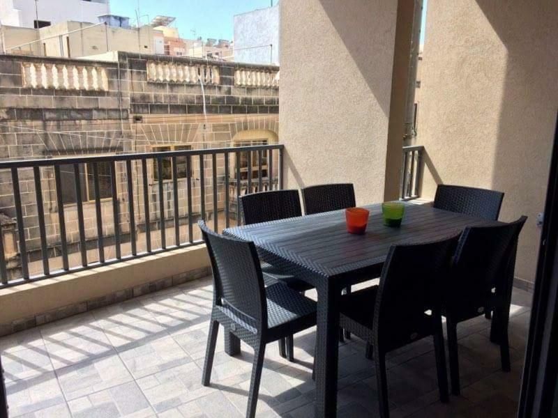 Apartament Claire'S Court Marsaxlokk Zewnętrze zdjęcie