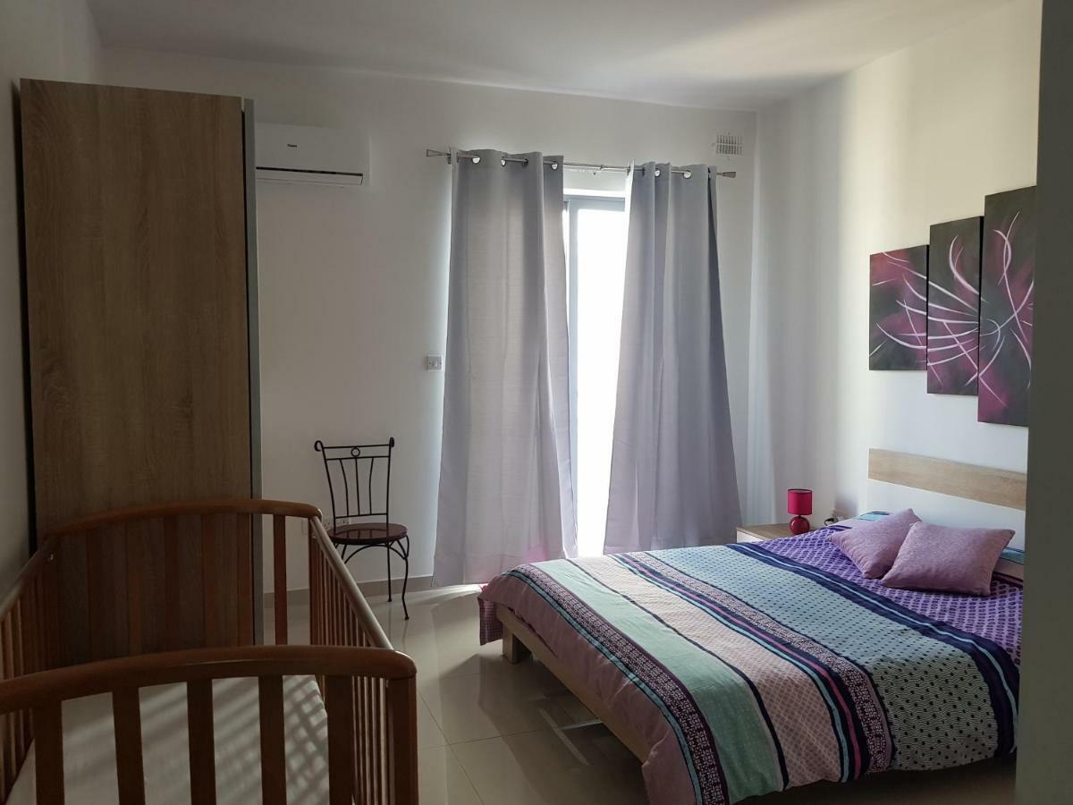 Apartament Claire'S Court Marsaxlokk Zewnętrze zdjęcie
